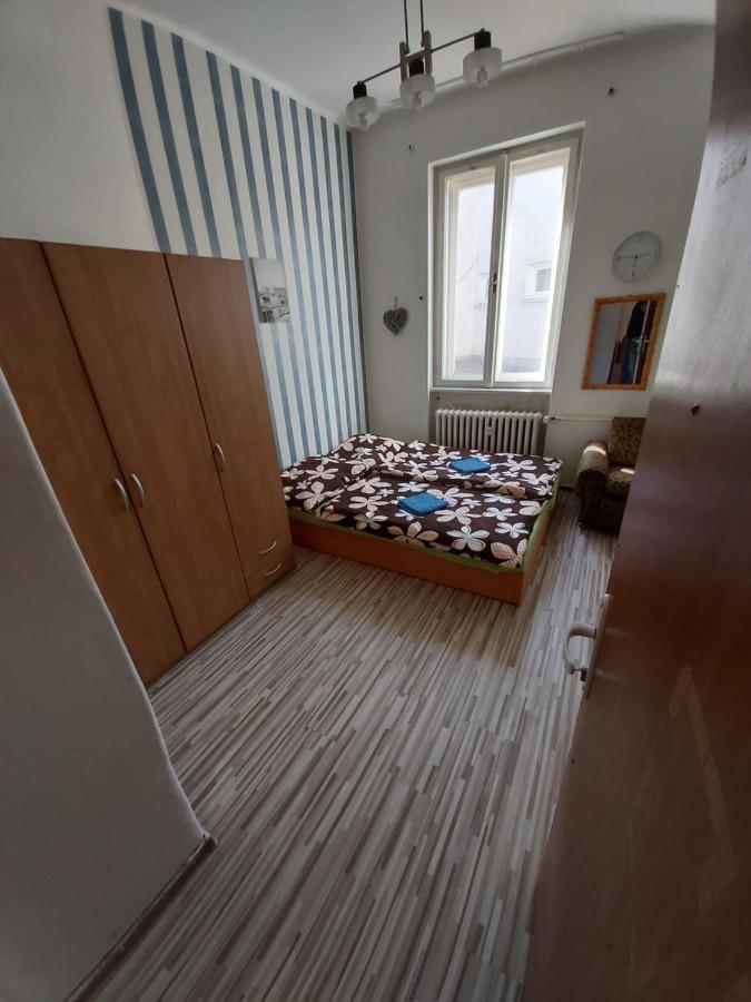Easy Backpacker Old Town Apartment Kosice Exterior photo