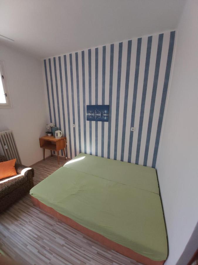 Easy Backpacker Old Town Apartment Kosice Exterior photo