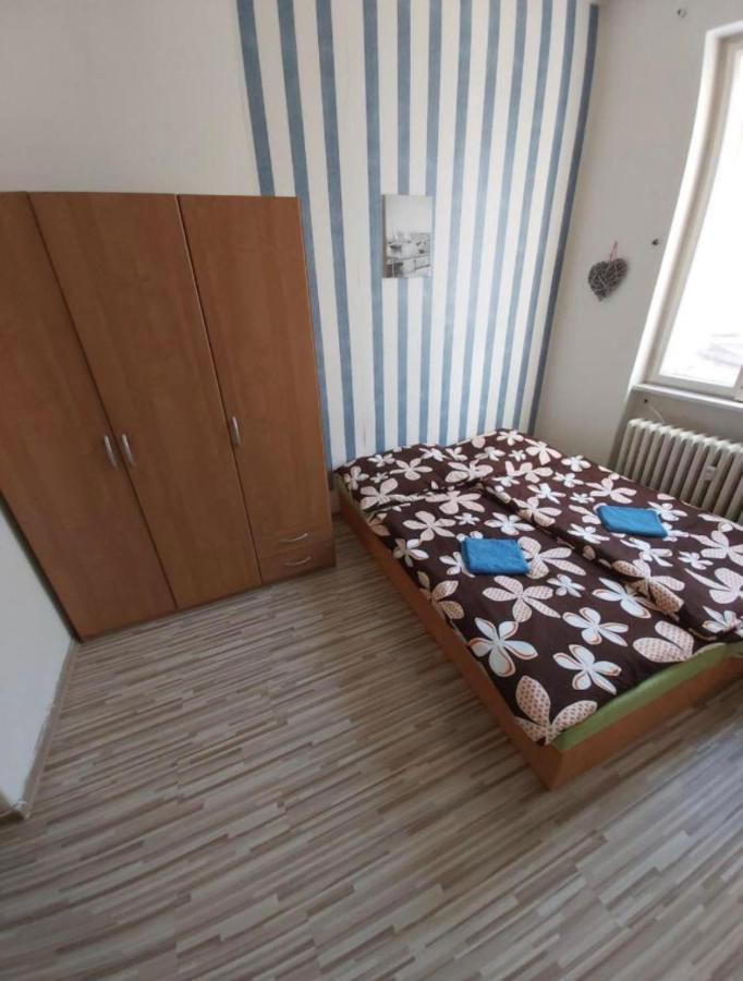 Easy Backpacker Old Town Apartment Kosice Exterior photo